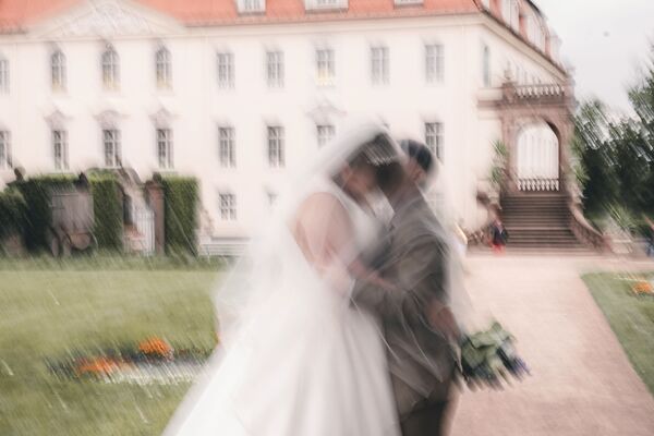 standesamtliche Hochzeit auf Schloss Lichtenwald mit tollem Brautpaarshooting im Schlosspark